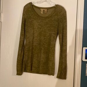 BKE fitted Olive green burnout long sleeve top size medium